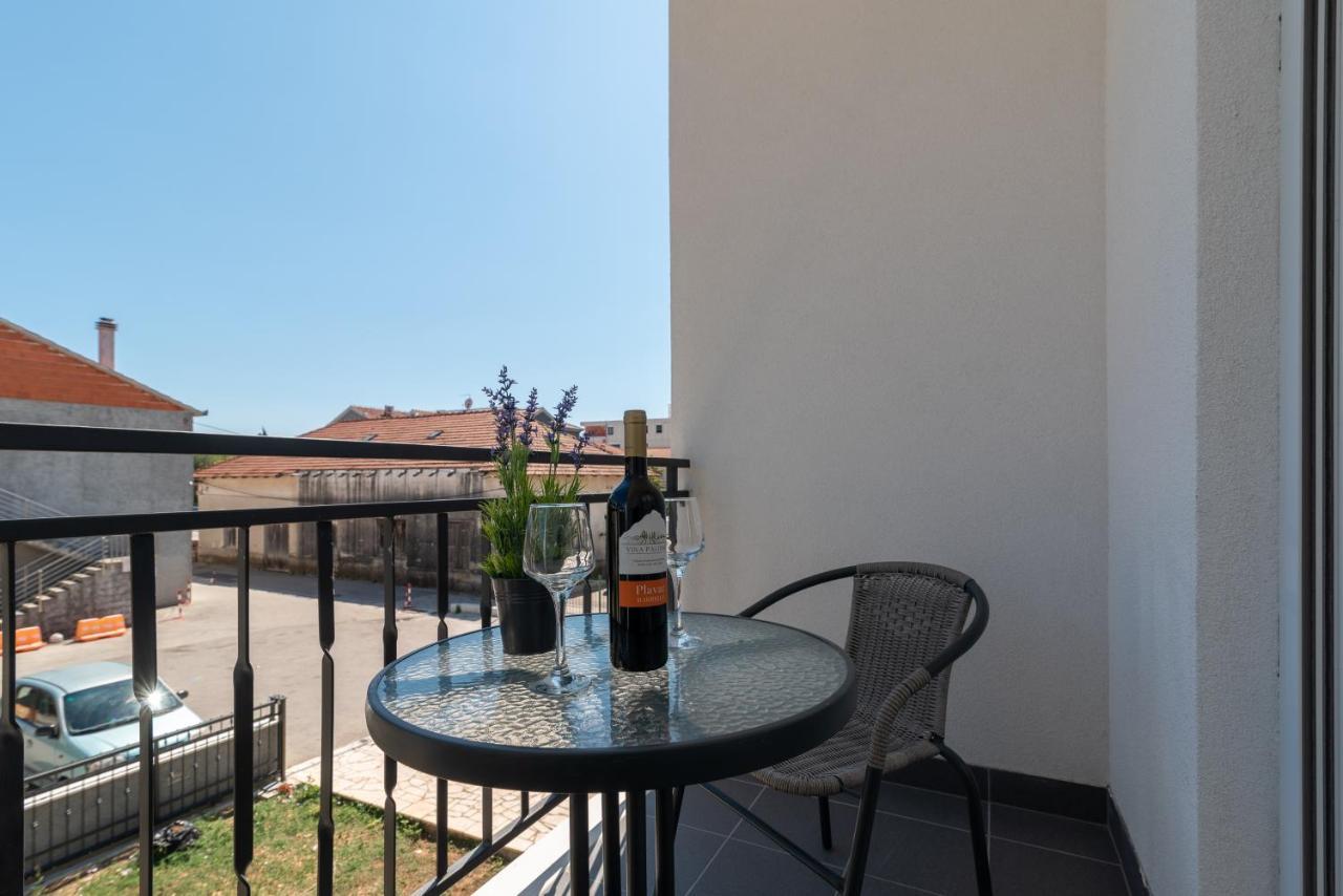 Apartmani Ante & Sime Traù Esterno foto