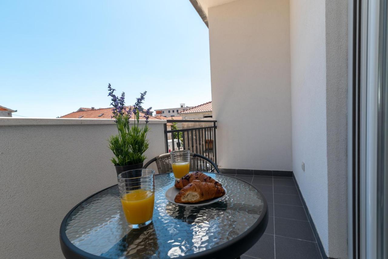 Apartmani Ante & Sime Traù Esterno foto
