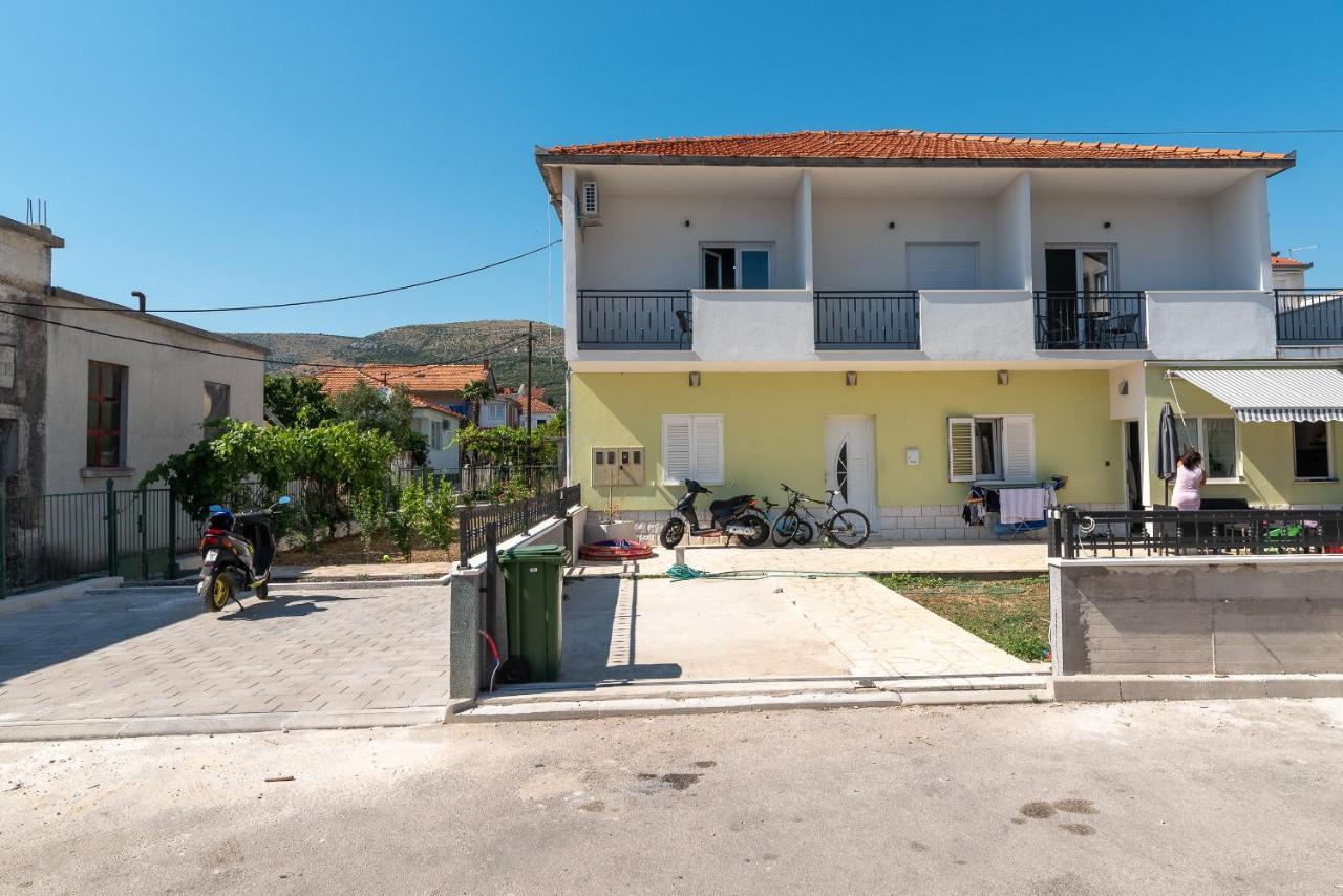 Apartmani Ante & Sime Traù Esterno foto