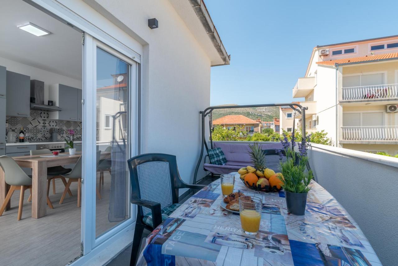 Apartmani Ante & Sime Traù Esterno foto